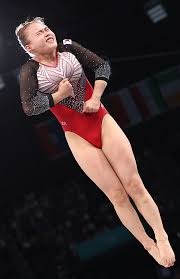 好消息，独行侠队的凯里·欧文成功接受前交叉韧带撕裂手术